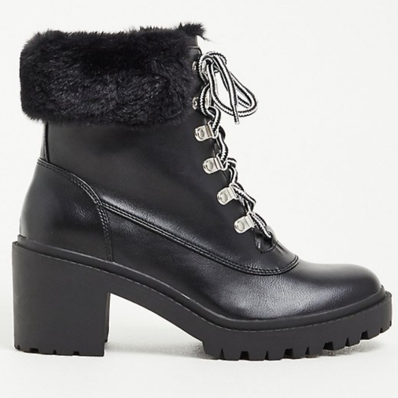 Torrid fur hiking boots size 10w - Picture 3 of 6